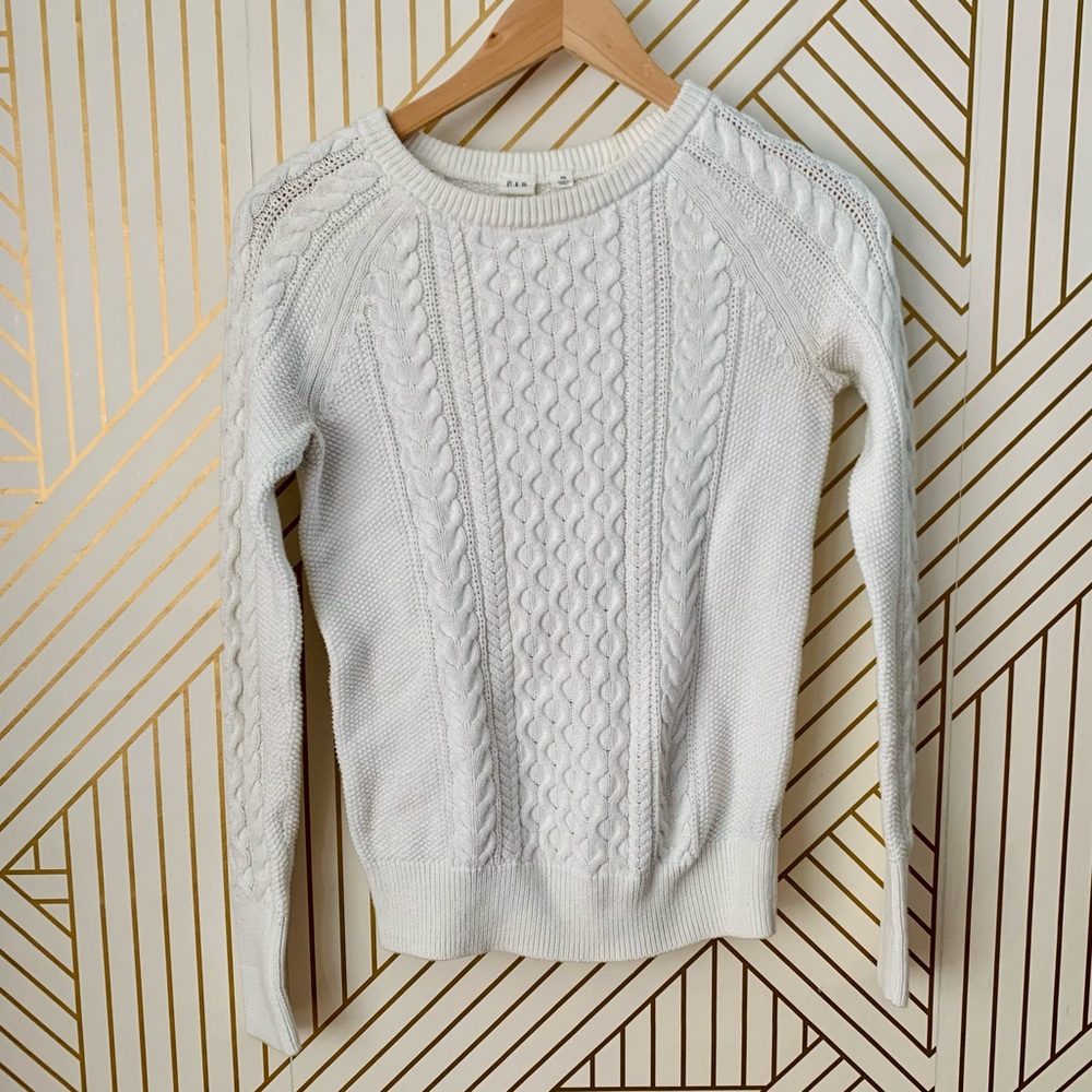 Gap Cable 100% cotton Cable Knit Fisherman Style Sweater crew neck ribbed knit